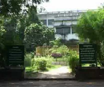 Gujarat Vidyapith Ahmedabad Academic Building photo 1